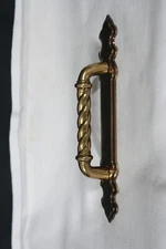 BELWITH ANTIQUE BRASS DRAWER PULL AND BACKPLATE SIZE 6" X1"  NEW IN PACKAGE