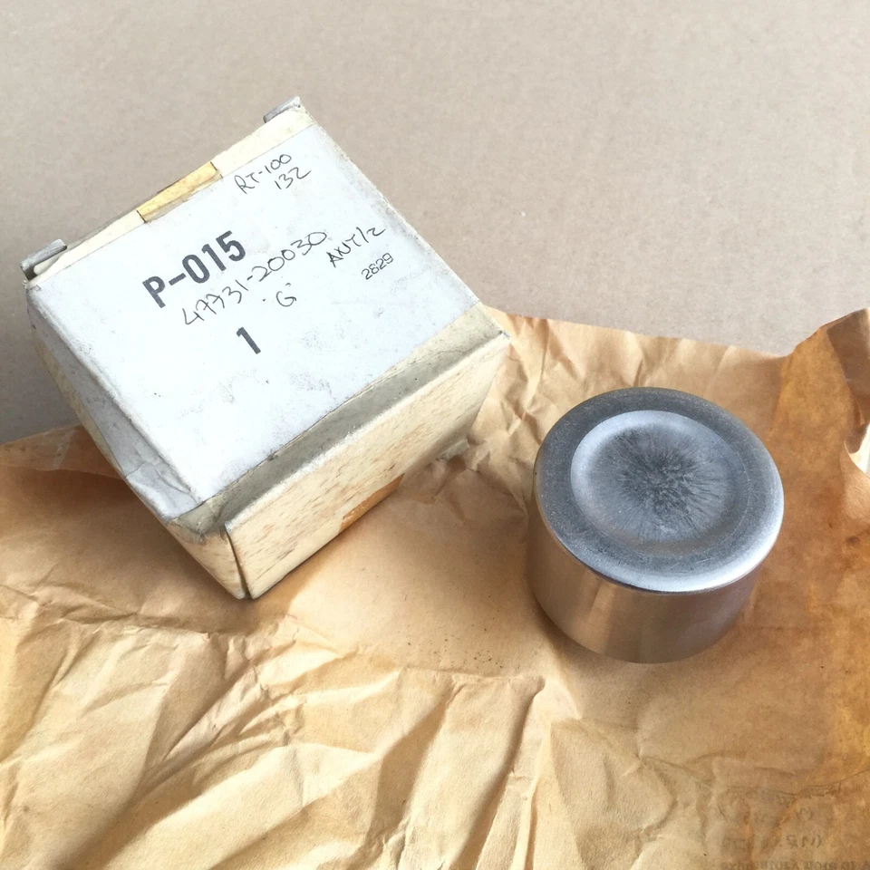 Freio a disco dianteiro de pistão para Toyota Corolla KE30 Corona RT100 47731-20030 NOS - Imagem 4 de 4