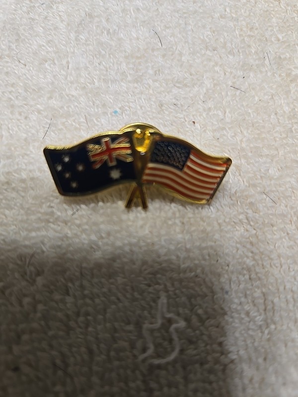 Australia US Pin