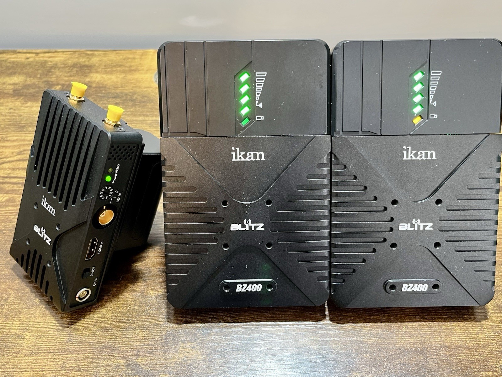 Ikan Blitz Pro Wireless Uncompressed Zero Delay 3G-SDI/HDMI Video System