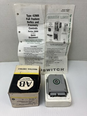 Allen Bradley 42MRU-5000 /B PHOTOSWITCH Photoelectric Sensor 5000 Green Line