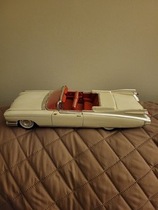 Maisto Cadillac Eldorado Biarritz 1959 | eBay