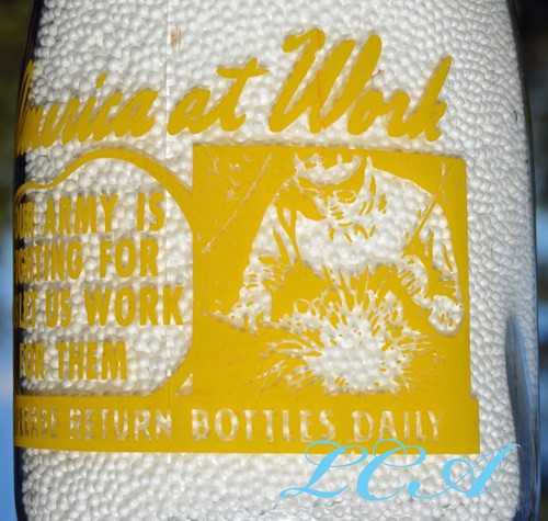 Quart WW2 WAR SLOGAN rotondo piro bottiglia LATTE ESERCITO STA COMBATTENDO PER U Mullan IDAHO - Foto 4 di 6