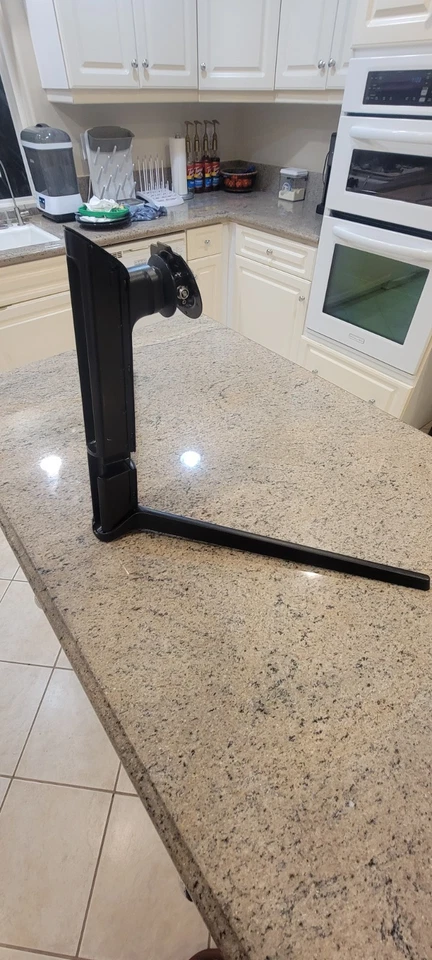 Samsung Odyssey Neo G9 Stand Mount - Image 2 of 4