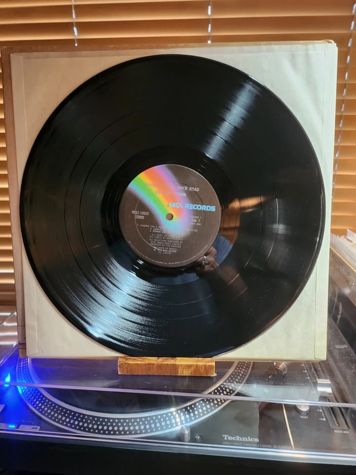 Elton John, Goodbye Yellow Brick Road, 1973 1st MCA Dbl Lp, MCA2-10003, VG+/VG+ - Image 3 of 4