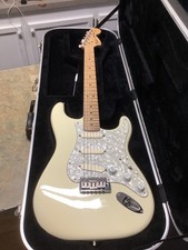 2018  Fender American Special Stratocaster Olympic White