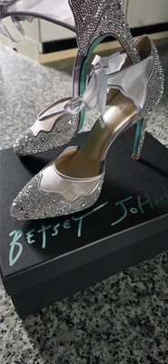 Wunderschöne Blue by Betsey Johnson Pumps Modell IRIS Gr. 41