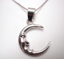 Colgante Hombre en la Luna Plata de Ley 925 en Luna Creciente Estampado 925