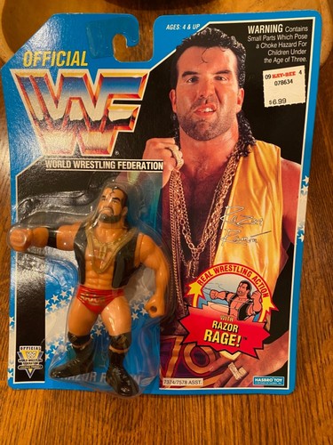 Hasbro WWF Razor Ramon Blue Card MOC Red Trunks Un...