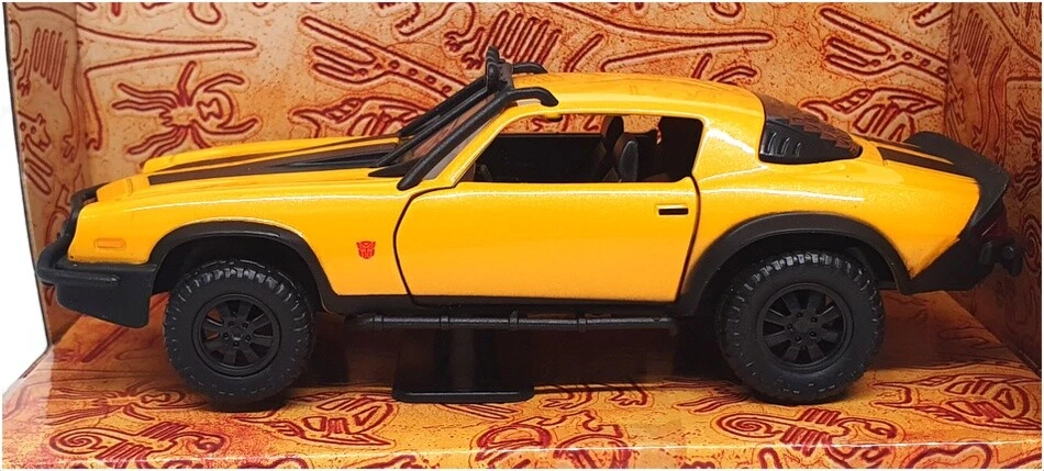 Jada 1/32 Scale 34258 - Transformers 1977 Chevrolet Camaro Bumblebee - Image 2 of 4