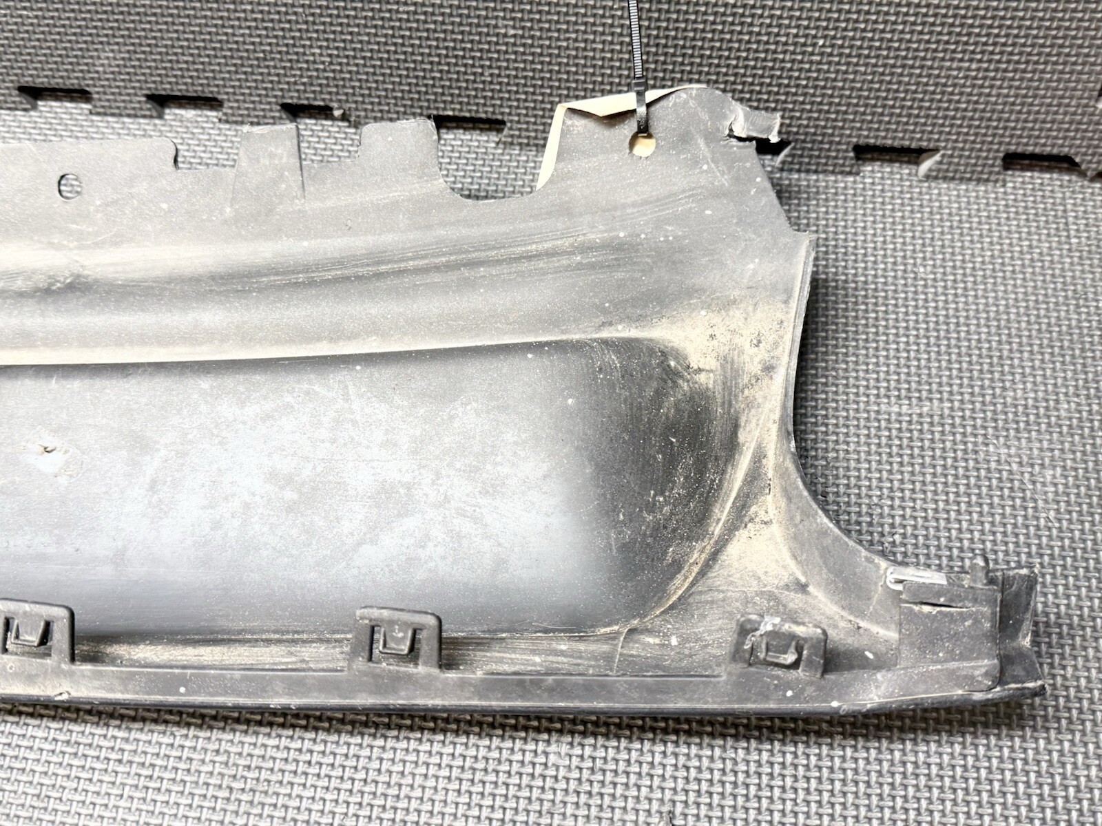 ⭐️2014 - 2017 Maserati Ghibli M157 Rear Bumper Lower Valance Diffuser OEM