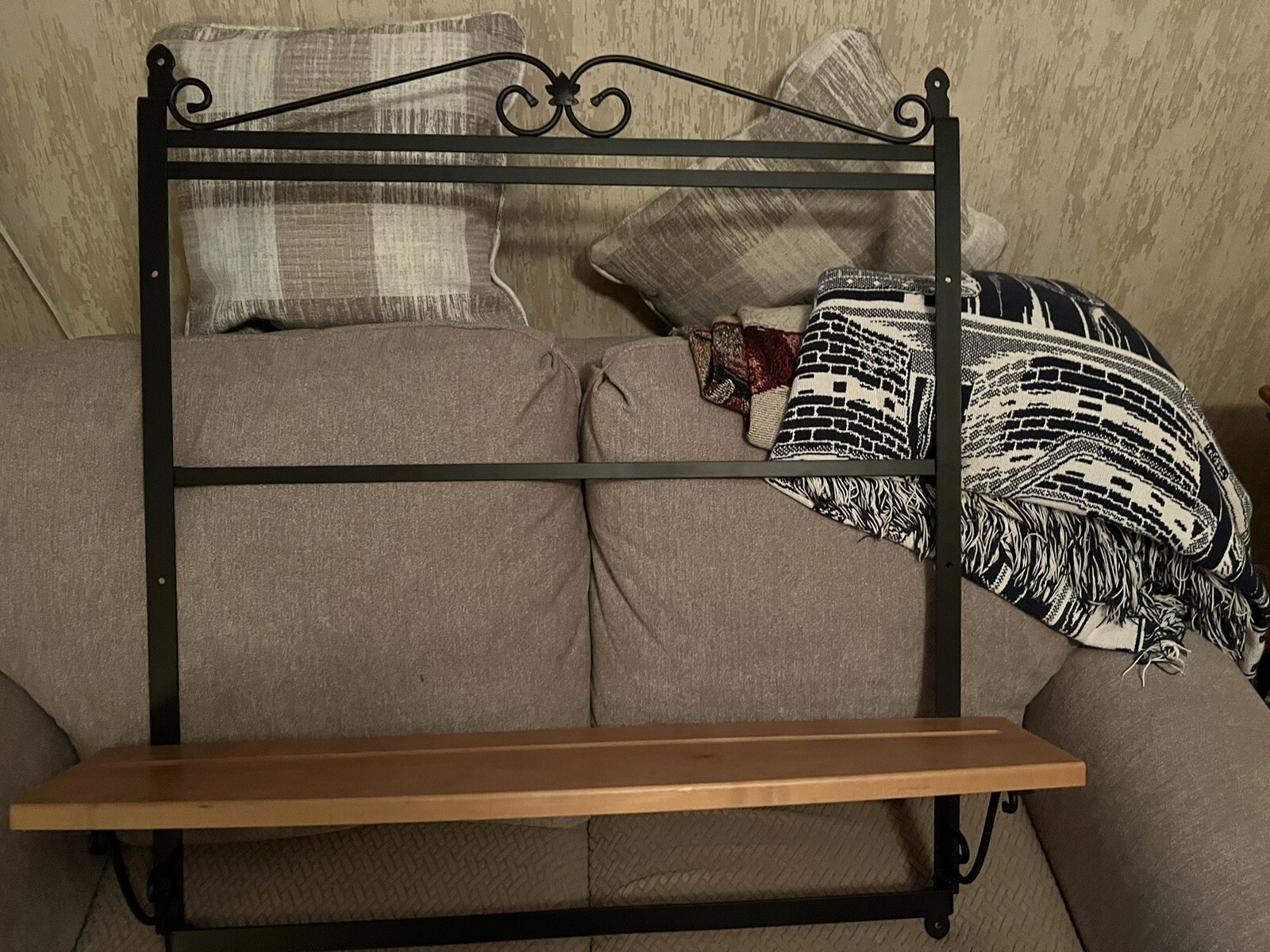 Longaberger Wrought Iron Tall Bakers Rack Wall Unit Bulletin Board