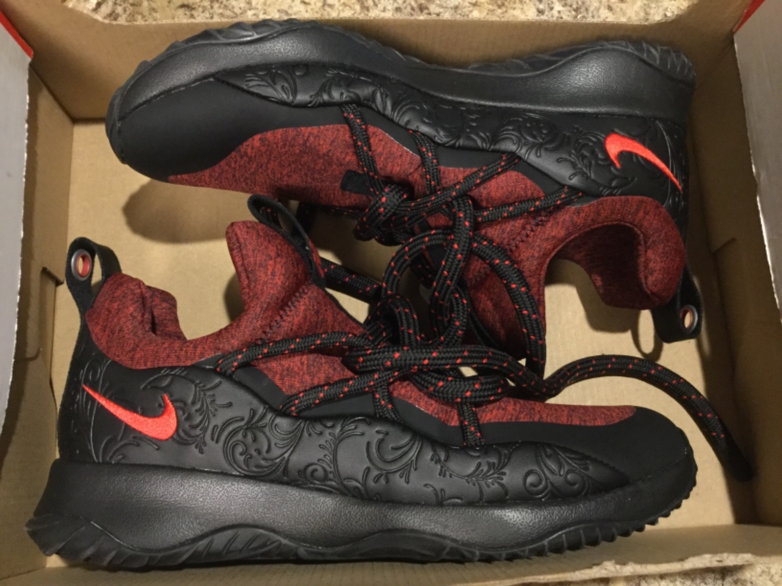 New Nike Womens City Loop F Russian Floral shoes AJ1694-001 Sz 8 Black, red New Nike Womens City Loop F Russian Floral shoes AJ1694-001 AJ1694-001 AJ1694-001 Sz 8 Black, red 62fcb7