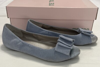 Me Too Flats Women's 7.5 Fianni Pale Blue Suede Open Toe Bow Ballet Shoes W/ Box