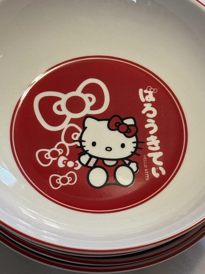 Juego de 4 arcos rojos y blancos de cerámica Hello Kitty San Rio 9" NUEVO Foto 3 de 4