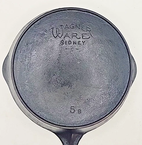 Vintage Antique Wagner Ware Sidney O  Cast Iron Skillet 5 B With Heat Ring RARE