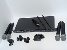 VocoPro UHF-5800 Plus 4-Mic Wireless System With Mic Bag  ISSUES SEE NOTES