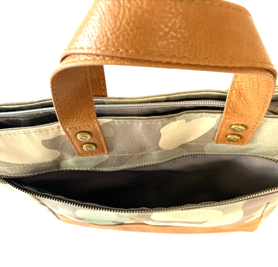 Bolso Bandolera Thirty-one Step Up en Camuflaje Suave Grande "L" Foto 3 de 4