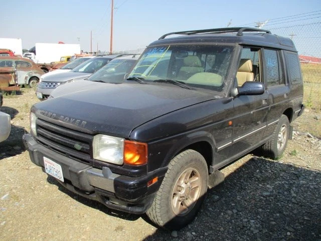 Power Steering Pump from 1998 Land Rover Discovery 4.0L 4374022 - Image 2 of 2