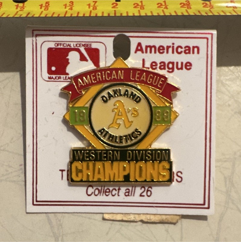 Oakland Athletics American League AL Western Division Champions Pinback Pin