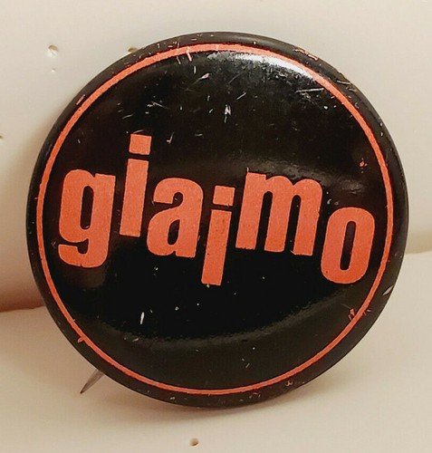 VINTAGE ROBERT GIAIMO US CONGRESS CONNECTICUT CAMPAIGN PINBACK BUTTON PIN