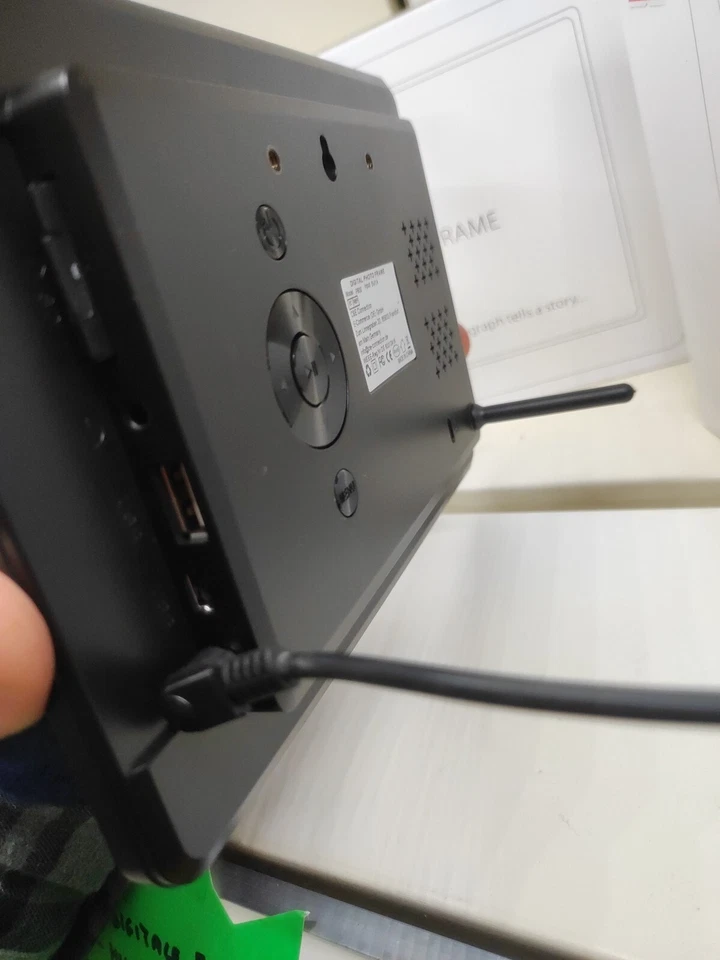 Cornice digitale 8 Pollici foto video audio usb-sd card - Immagine 3 di 3