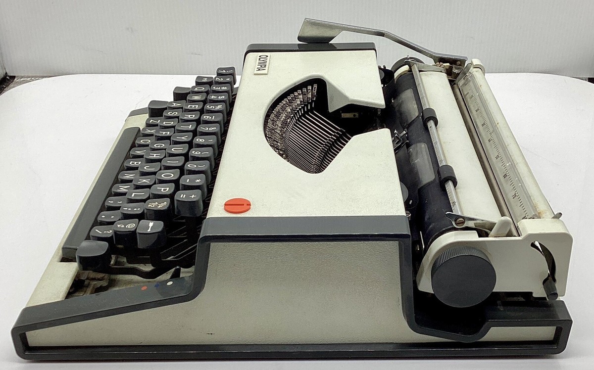 Vintage Olympiette Typewriter Working Condition With Case | eBay