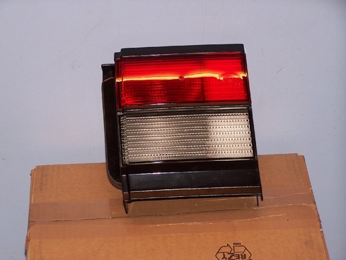Rücklicht VW Passat 35i org. Limo innen 357945107 links