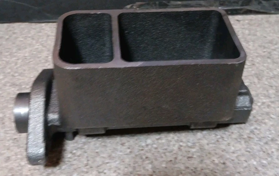 Nuevo cilindro maestro de freno M76162 Dorman para Chevy Olds Blazer Express Van SaVana Foto 2 de 4