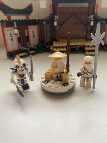 LEGO 2504 Ninjago Spinjitzu Dojo Set 100% Complete (Battle Cards & Instructions)