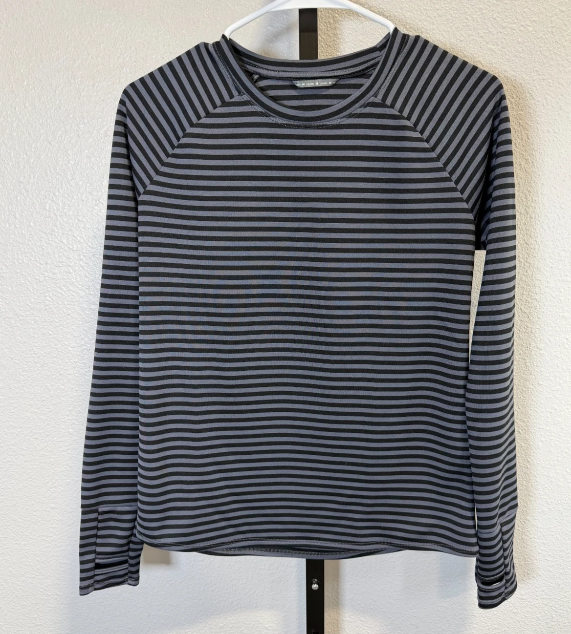 Oiselle Womens Big Stripe Grey Black Base Layer Long Sleeve Shirt Size M