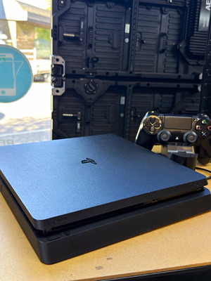 Sony PlayStation 4 Slim Heimkonsole für PS4, mit DualShock 4 PS4 CUH 2216B  1TB