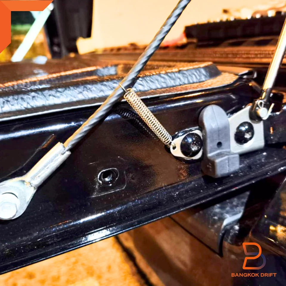 Rear Tailgate Assist Slow Down Strut for Isuzu D-Max Pickup 20-25 No Drilling - Image 3 of 4