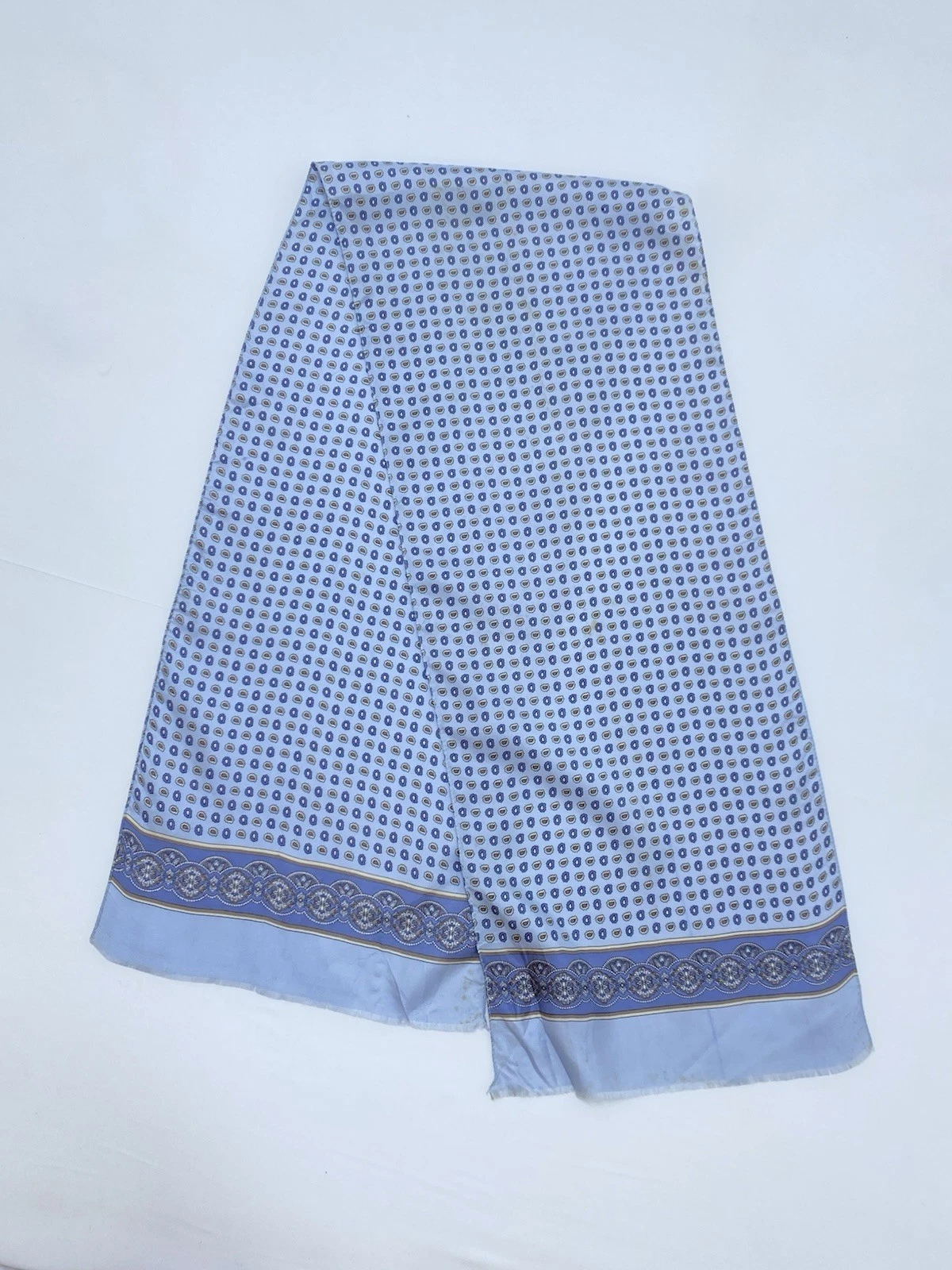 CLASSY UNBRANDED men’s Silk Scarf In Blue W A Paisley Print 53"/11" G.COND
Opens in a new window or