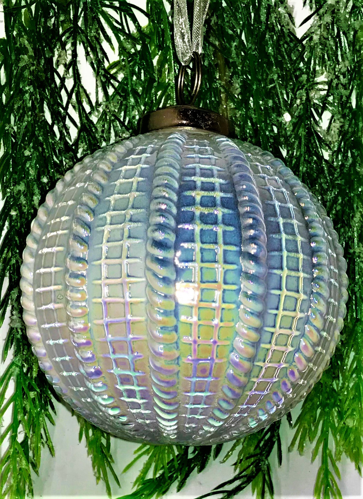 Tinsel & Fir SET OF 4 Christmas Pearl White Iridescent Jumbo GLASS