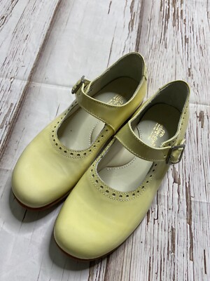 Zecchino dOro Butter Yellow Patent Leather Girls Dress Shoe US 13 EU 31 Italy | eBay Zecchino dOro Butter Yellow Patent Leather Girls Dress Shoe US 13 EU 31 Italy | eBay