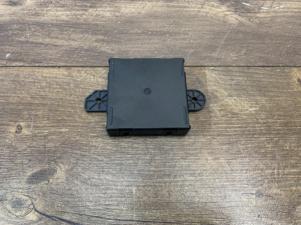Módulo de control de puerta delantera izquierda Chrysler Town & Country Dodge Caravan 2008-2020 Foto 4 de 4