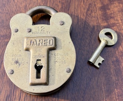 Vintage/Antique Tared Pad Lock Solid Brass W/ Key Has Bond & Son 007 Bond Square