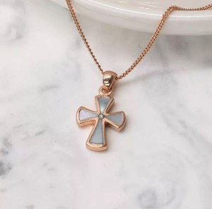 Authentic Small Mother of Pearl Flare Cross Rose Gold-Plated 18-Inch Pendant Necklace