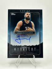 2023-24 Topps Midnight-Stroke of Midnight Auto Jonas Valanciunas /25 #SMA-JV(AU)