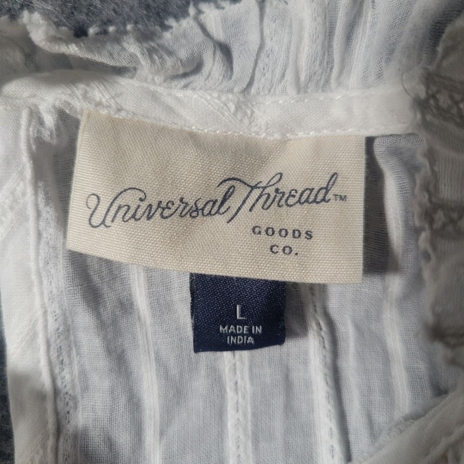 Universal Thread | White Eyelet Ruffle Sleeve Blo… - image 3