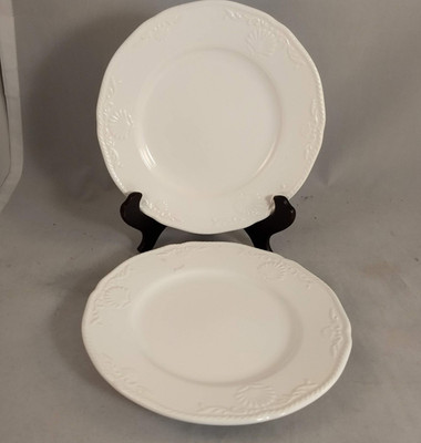 Set of 2 Mikasa Hampton Bays Bread and Butter Plates
