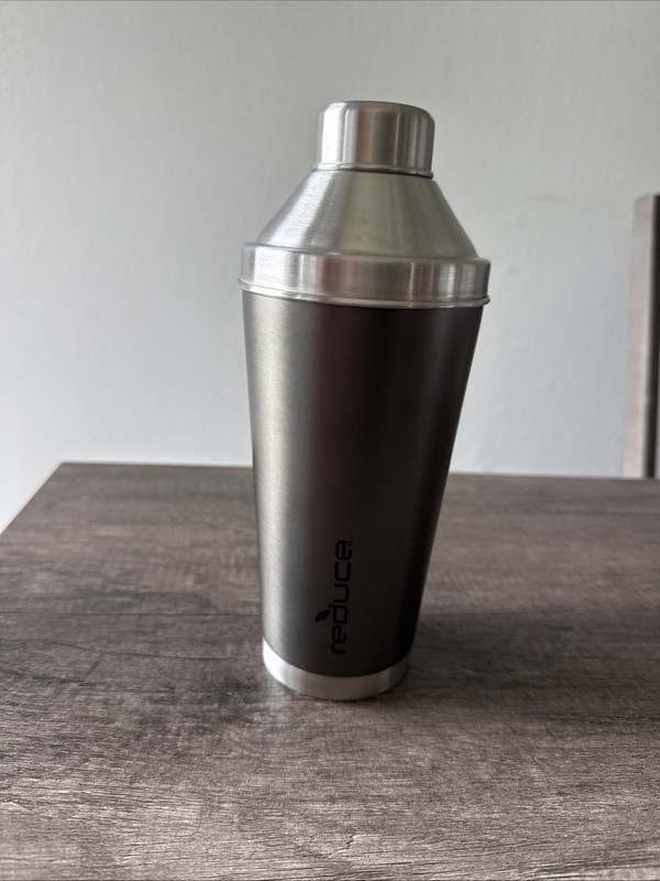 Reduce Stainless Steel Insulated Cocktail Shaker w/Built-In Strainer, 20oz Gray
