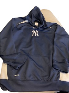 yankees hoodie nike