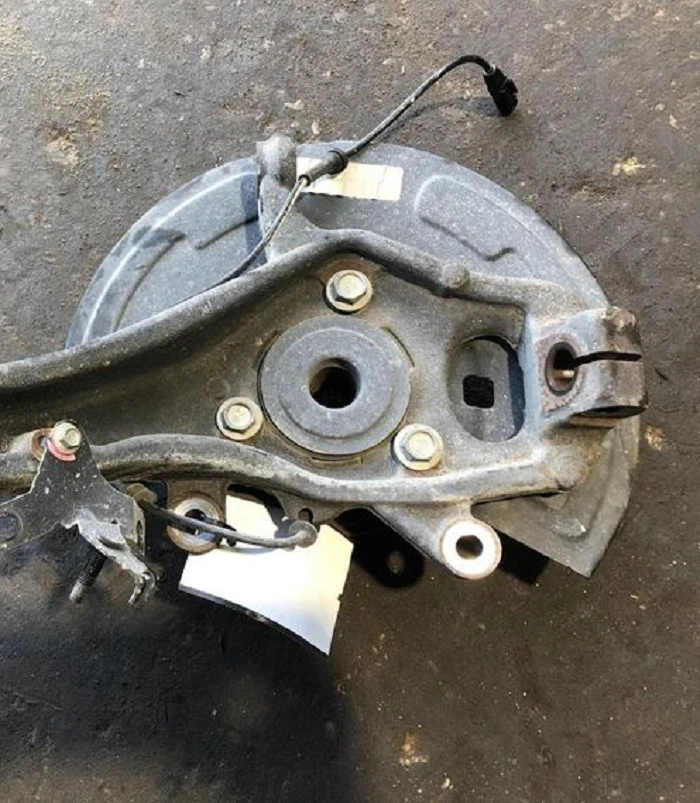 Nissan Titan 2004-2015 conductor husillo delantero izquierdo nudillo fabricante de equipos originales Foto 2 de 4