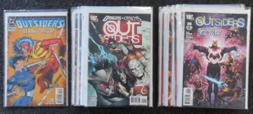 Outsiders Vol. 4 Nr. 15-39 (2009-2011) - DC Comics USA - Z. 1 - Afbeelding 1 van 1