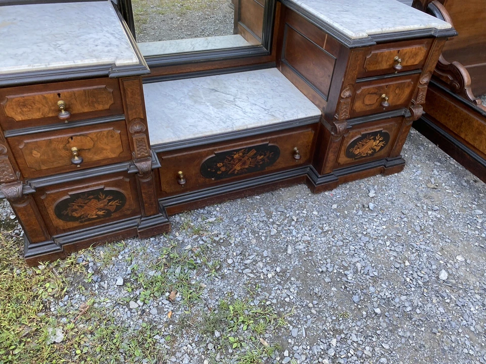 TOP DE MÁRMOL NOGAL CON INCRUSTACIONES RENACENTISTAS 2 PIEZAS. JUEGO DORMITORIO Foto 2 de 4