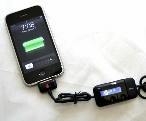 Griffin Technology iTrip Nadajnik i ładowarka FM iPhone 4s/4/3GS iPod GA22042 - Zdjęcie 2 z 8