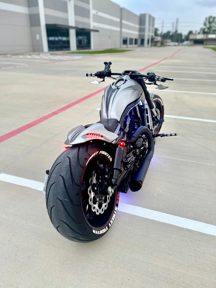 02-17 NCPS Kit de carrocería Harley Night Rod V-Rod V Rod NRS Muscle* Foto 2 de 4