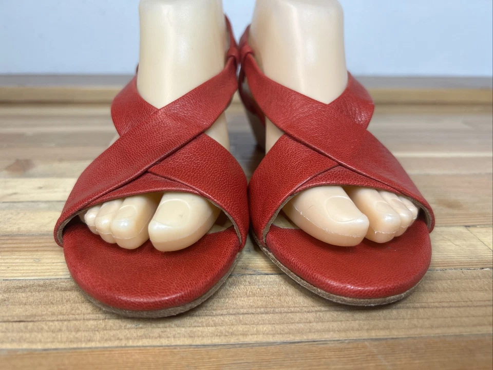 Sandalias Coclico 38.5 US 8/8.5 Nevada Cuero Rojo Tacón Cuña Hechas en España Foto 4 de 4